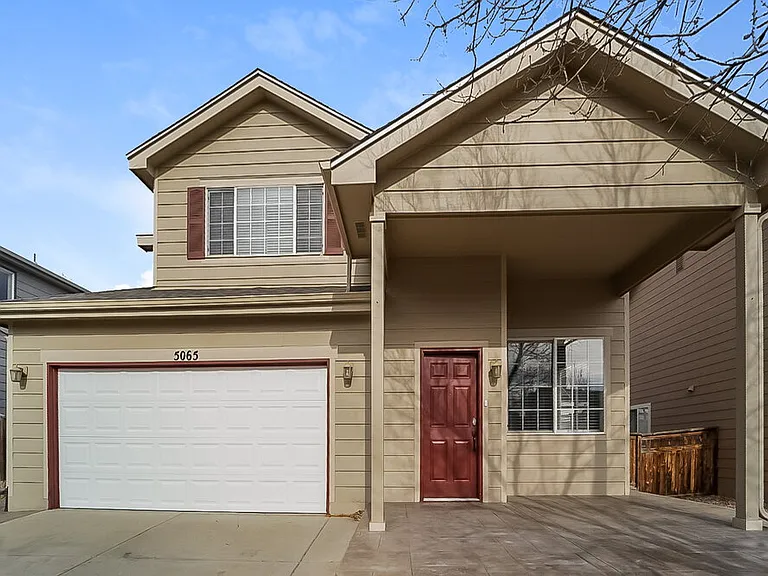 5065 Pelican St — Photo 1