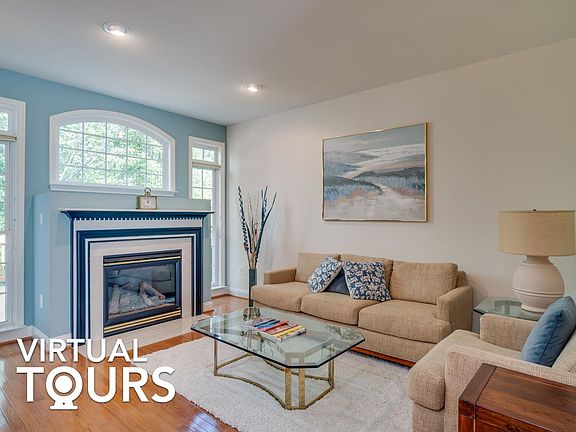 3rd image of 4232 Upper Park Dr