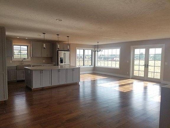 Living Room & Kitchen