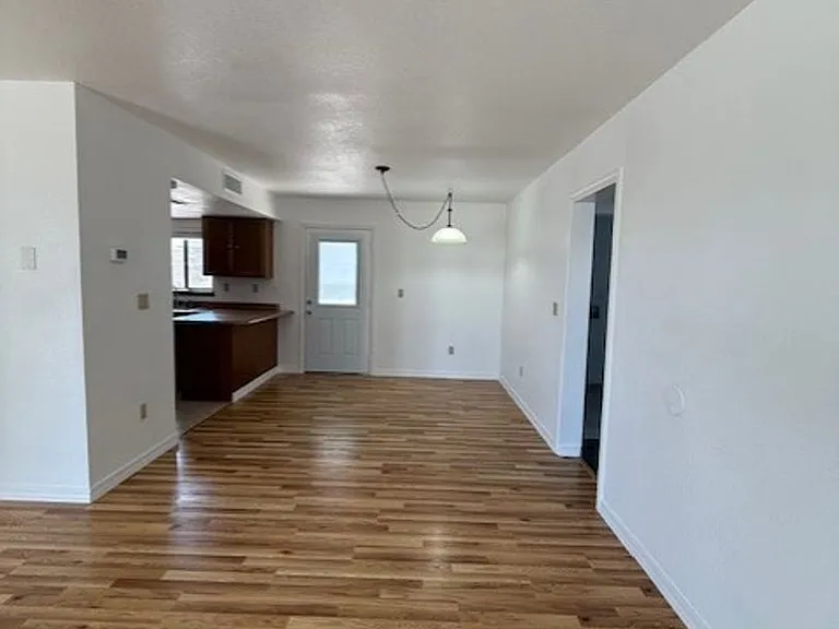 1324 S Ocotillo Dr — Photo 3