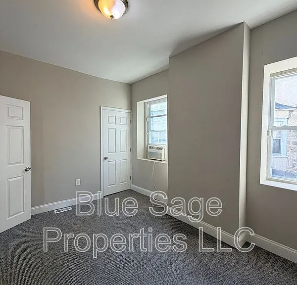 900-902 Church Ln #902 CHURCH LN — Photo 13