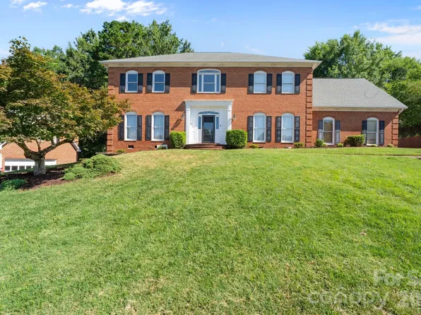 1006 Chelsea Pl, Matthews, NC 28105