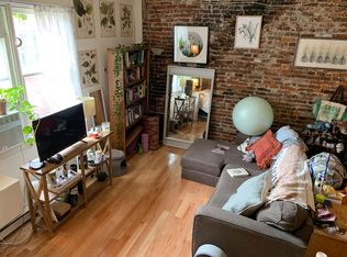 515 S 6th St APT 2R, Philadelphia, PA 19147