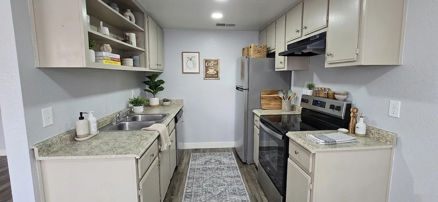 Glen Cole Apartments — Photo 2