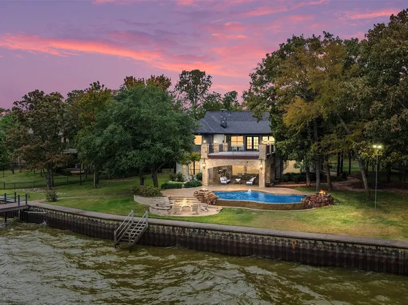 130 Diamond Point Dr, Mabank, TX 75156