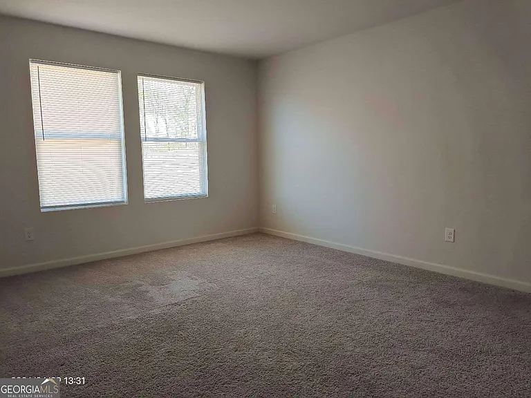 538 Pemberton St — Photo 8