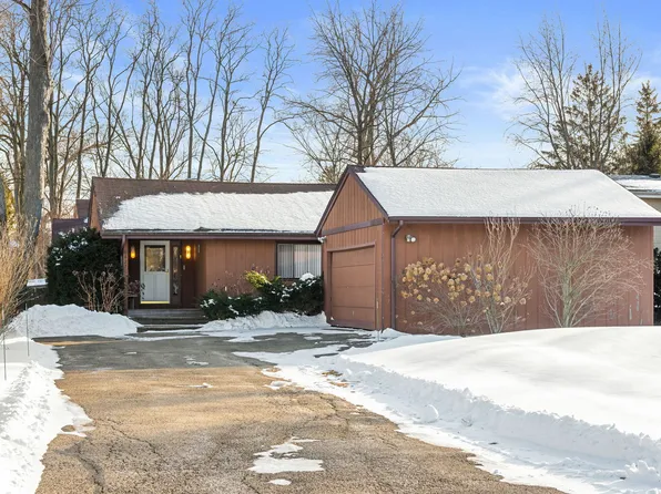 1427 Greenwood Ave, Deerfield, IL 60015