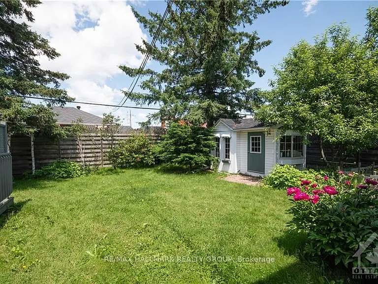 13 Donna St #B — Photo 25