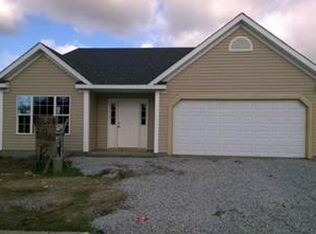 202 Manning Ct, Elyria, OH 44035