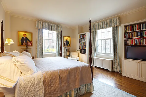 Sold by Stribling | media 7