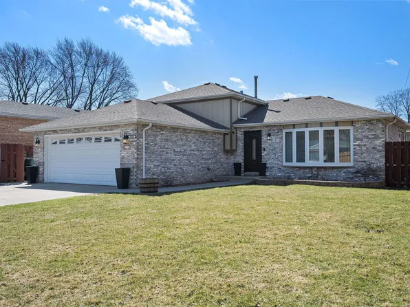 8506 S Lawler Ave, Burbank, IL 60459