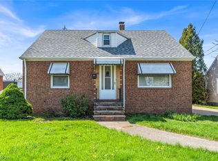 226 E 242nd St, Euclid, OH 44123