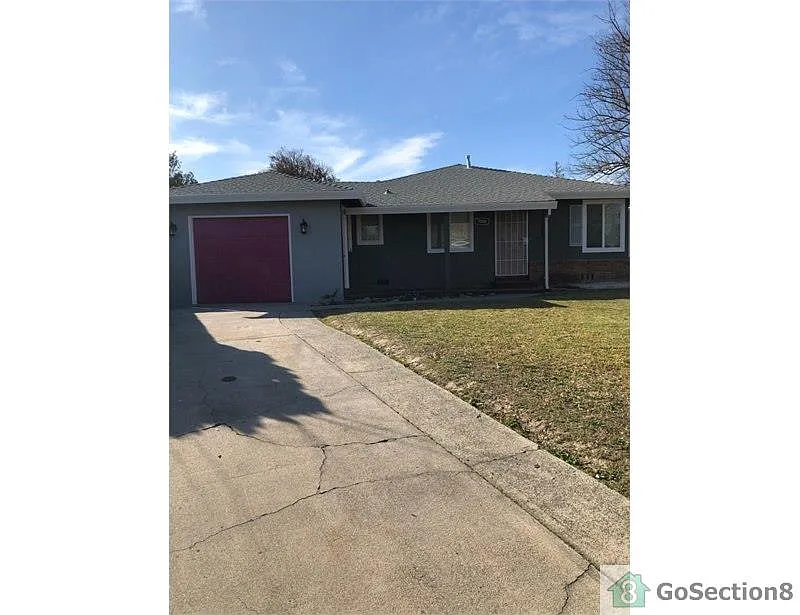 5624 Manmar Way photo 1