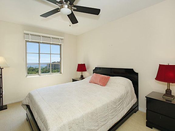 This photo is not current. There is now a KING SIZE bed in the Primary Bedroom.