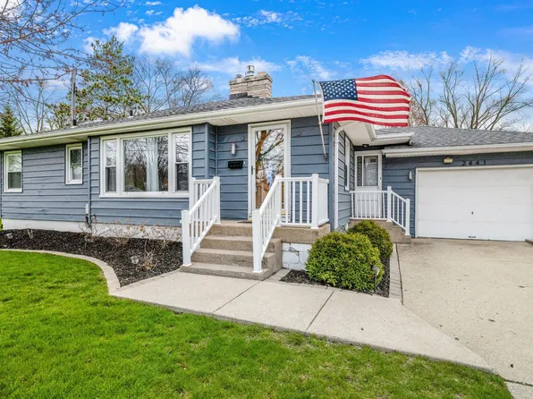 2441 Forest Park Dr, Dyer, IN 46311