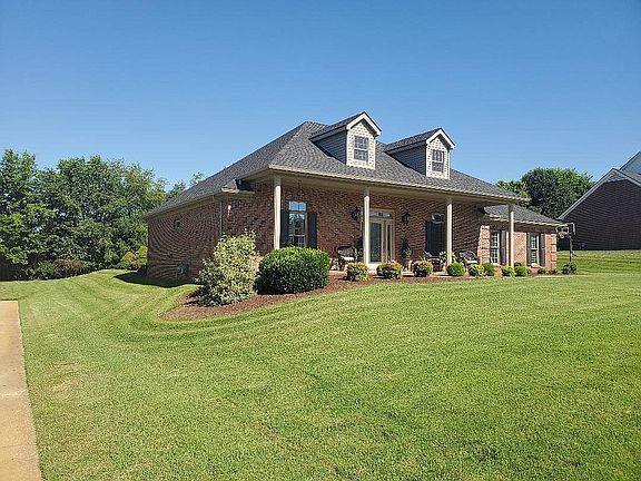 3rd image of 4165 Hayden Park Dr