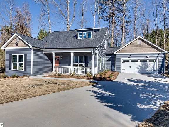2nd image of 5 Mizzenmast Ct