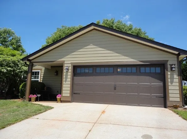 102 Tallahatchie Ct, Liberty, SC 29657