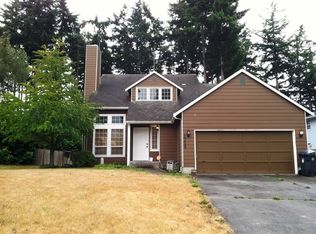 1729 SW Putnam Dr, Oak Harbor, WA 98277