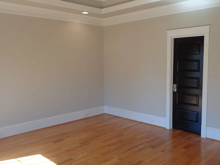 701 McDonald Ave — Photo 18