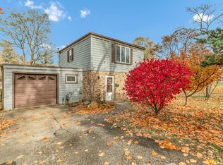 1623 Sawyer Ave, Glen Ellyn, IL 60137