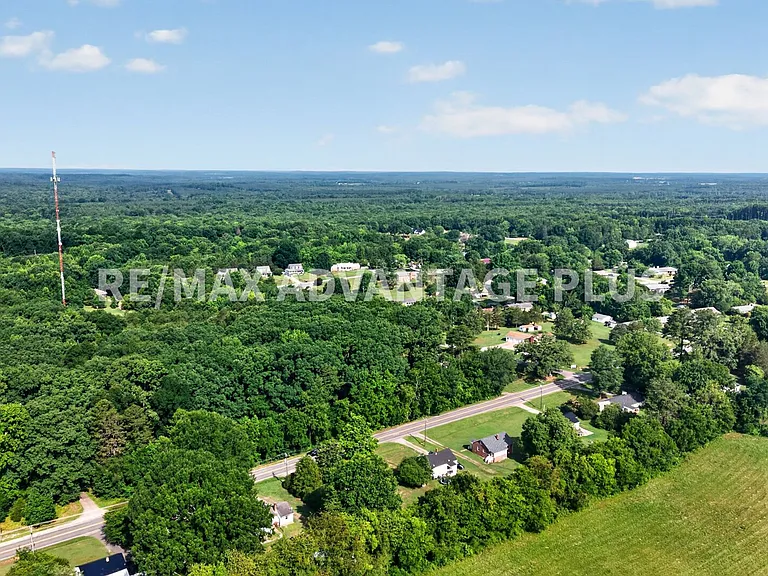 1552 Cumberland Rd — Photo 33