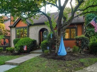 83 Riverbend Dr, North Brunswick, NJ 08902