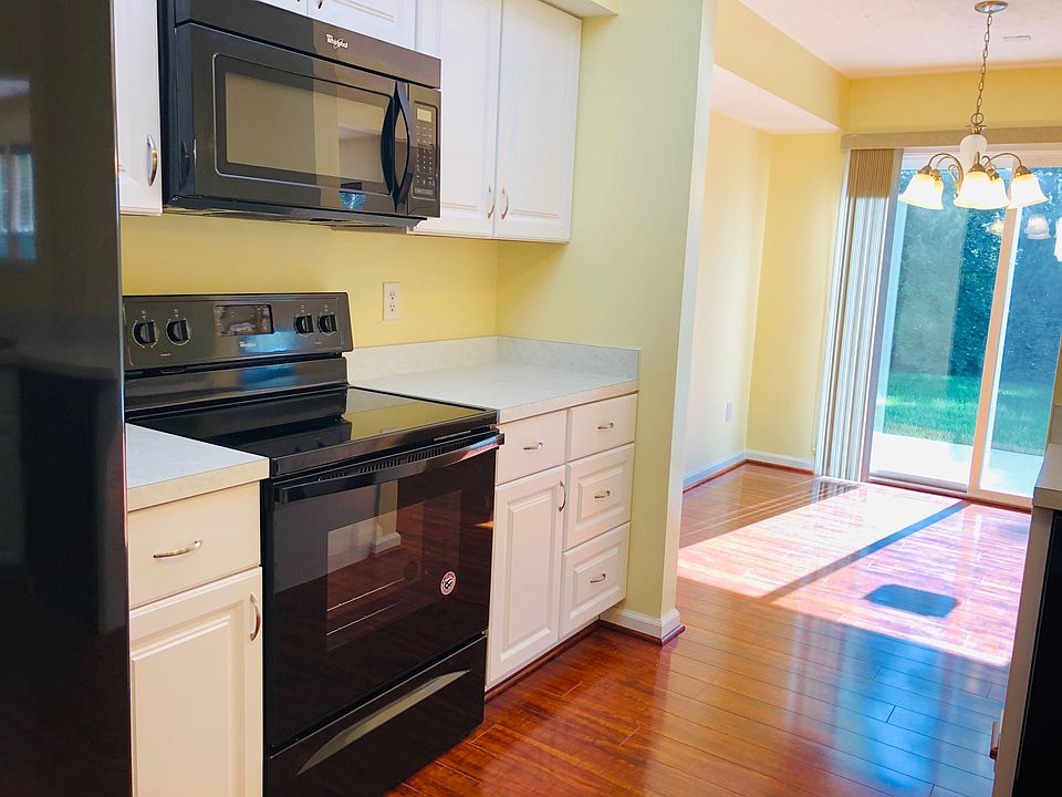 2nd image of 7419 Oak Knoll Dr