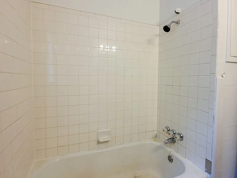 519 E Anna St — Photo 16
