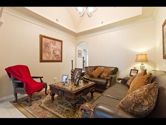3rd image of 2803 Summer Breeze Ave