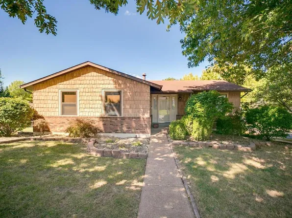 2711 Sky Hill Ct, Saint Louis, MO 63129