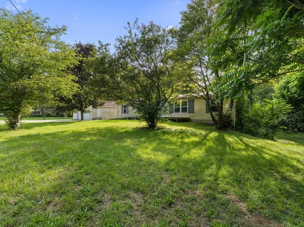 2432 Bond St, Niles, MI 49120