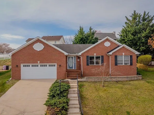 1151 Decca Dr, Harrisonburg, VA 22801