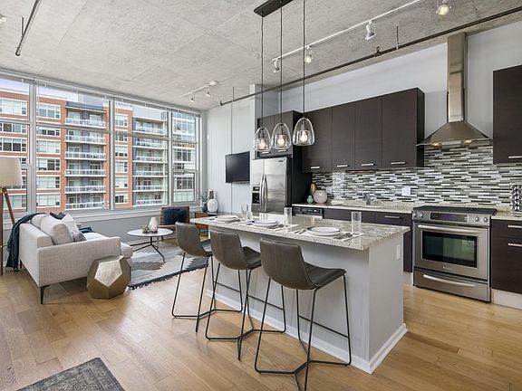 Kitchen/Living Room View