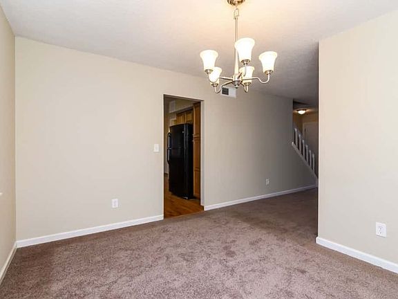 5th image of 2506 Desiree Way