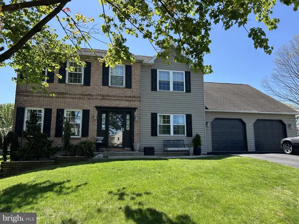 1102 Forest St, Fleetwood, PA 19522