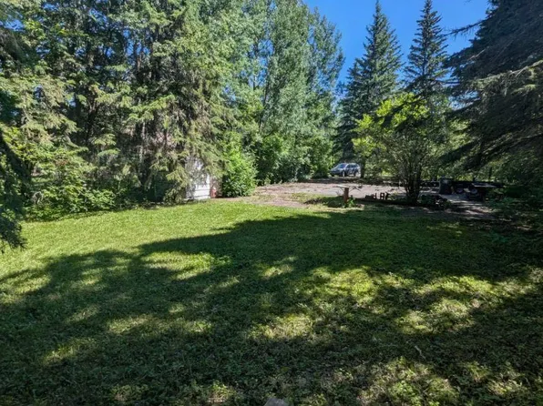 5 Hummingbird Ln, Half Moon Bay, AB T4S 1S1