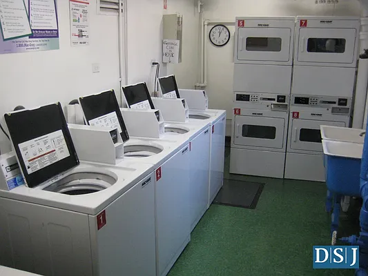 Rented by D S J Realty LLC | media 31