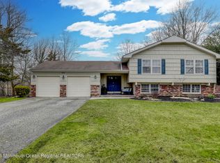 324 Pine Brook Rd, Manalapan, NJ 07726