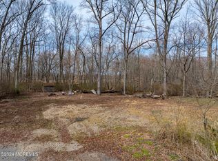 5 Cedar Ct, Millstone Township, NJ 08555