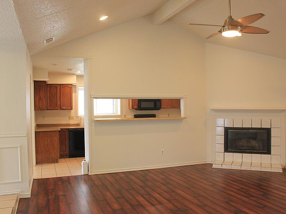 5th image of 2513 Redbrook Dr
