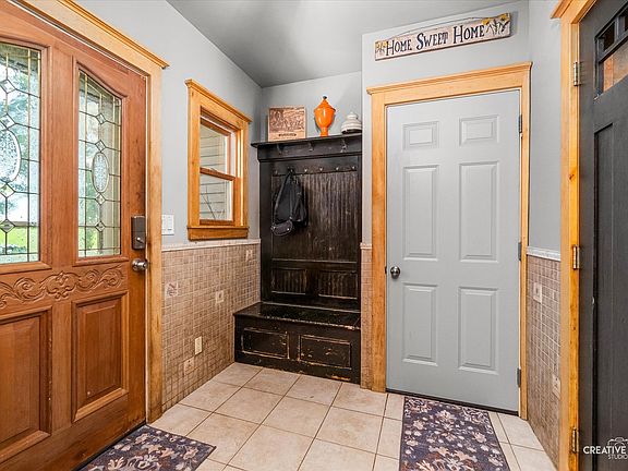 4th image of 2038 N 43rd Rd