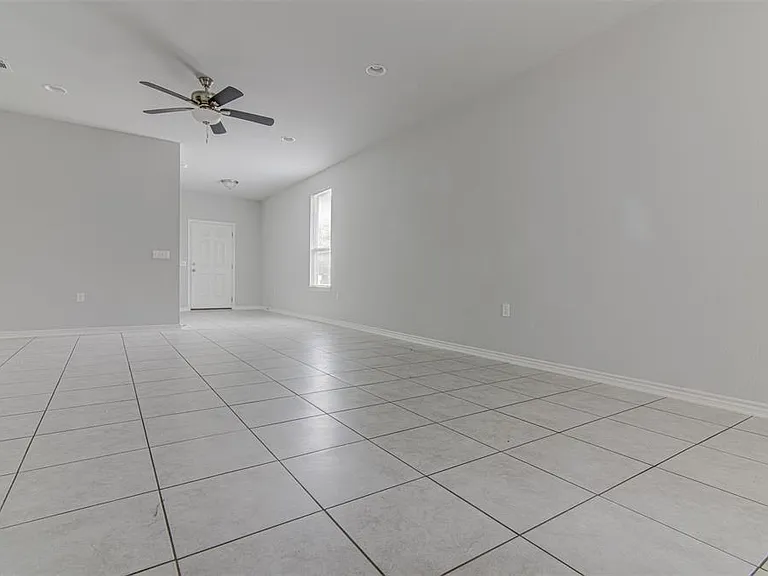 1311 Hazelton Cv — Photo 14