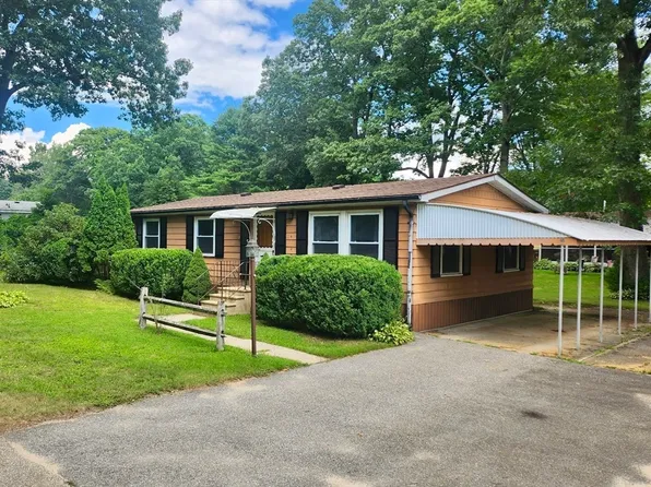 9 Maverick Dr, Brookfield, MA 01506