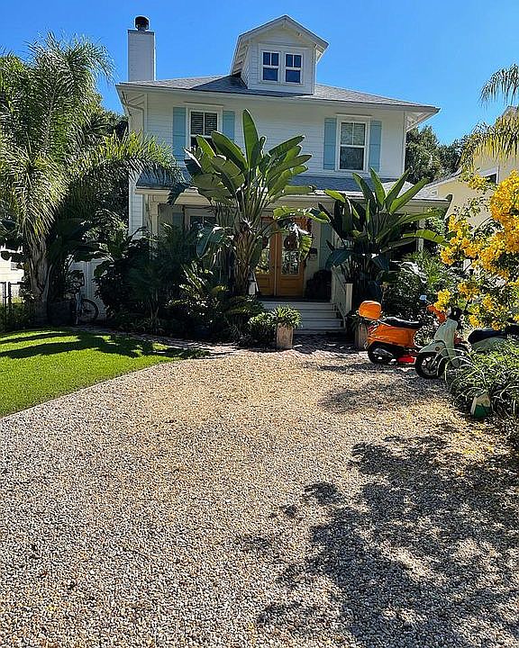 1st image of 108 S 13th St
