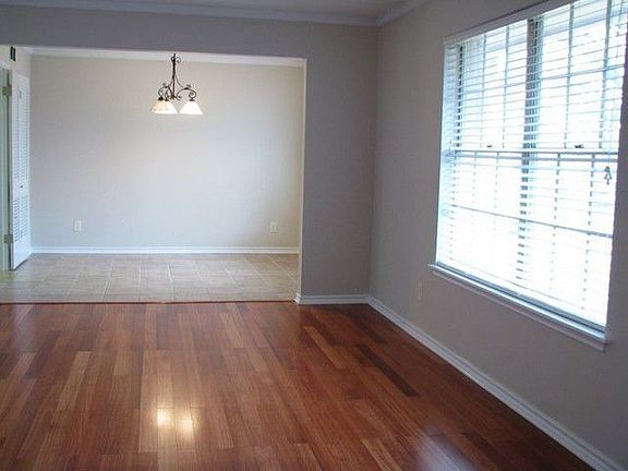 4th image of 3174 Chapel Downs Dr