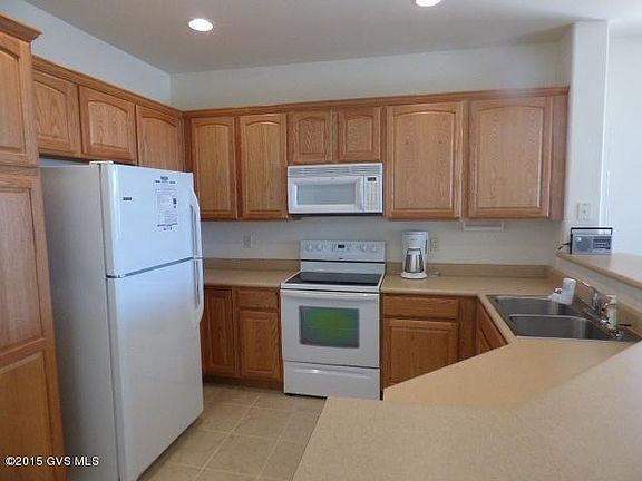 2nd image of 401 W Astruc Dr