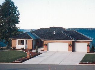 10201 N Comanche Dr, Spokane, WA 99208