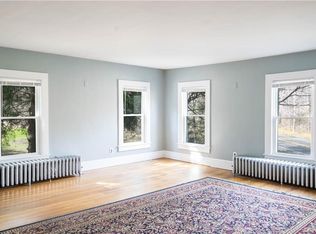 96 Rimmon Rd, Woodbridge, CT 06525