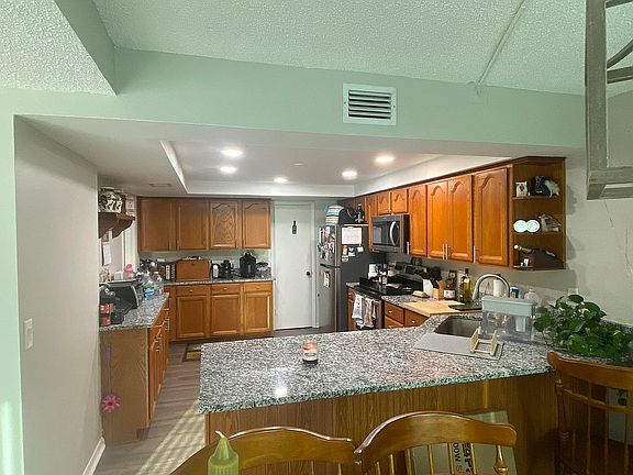 5th image of 225 Country Club Dr Unit F1104